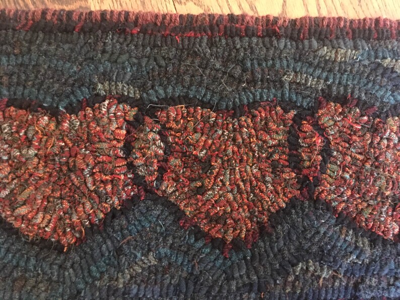 Hand Hooked Rug Mat Runner Three Hearts With Vintage Paisley - Etsy