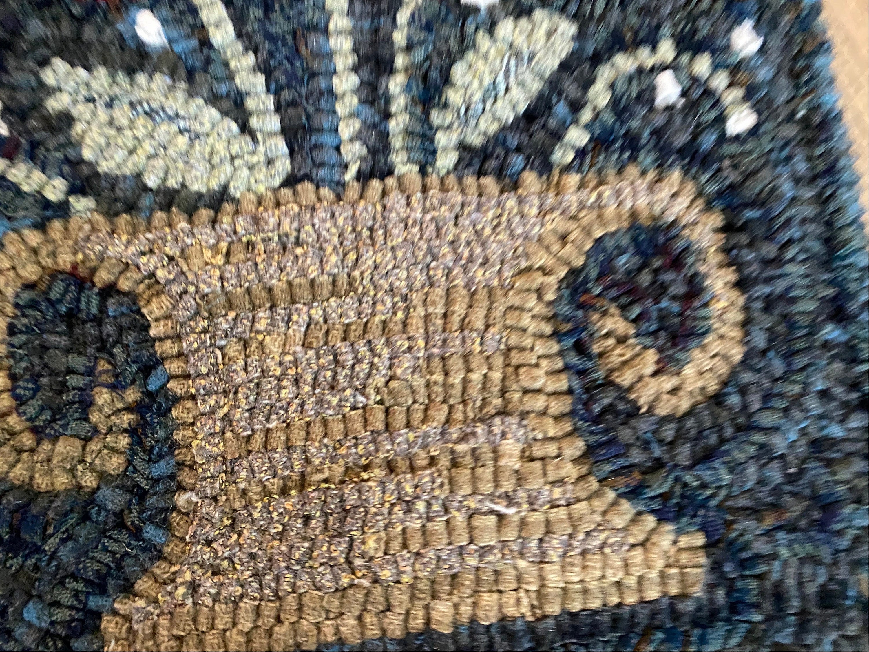 Handmade Primitive Style Hooked Rug Roses in Urn - Etsy