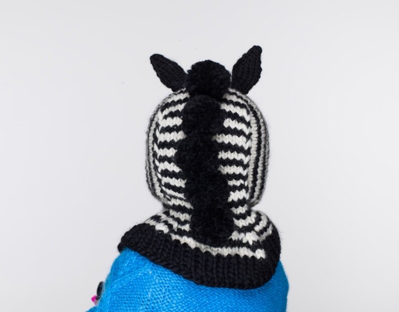 PDF Zebra Balaclava Hat Knitting Pattern zdjęcie 3