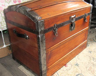 Antique trunk, large vintage Dome top wedding or Brides style wooden Stagecoach type steamer chest, restored interior with tray & Key  C1885