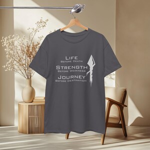 Knights Radiant 1st Ideal T-Shirt - Inspiriert von The Stormlight Archives | Der Weg der Könige Zitat Shirt Bild 4