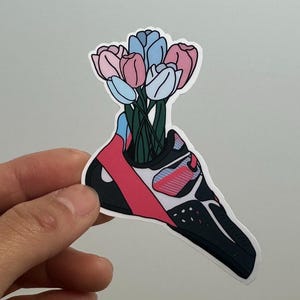 Chausson d'escalade avec fleurs de tulipes roses et bleues, autocollant en vinyle résistant à l'eau, laminé brillant, découpé à l'emporte-pièce