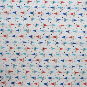 VINTAGE 40s Red Blue Novelty Umbrella Print Rayon Crepe Fabric 3 Yard REMNANT image 4