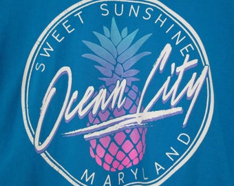 VINTAGE Blue Ocean City Maryland Pineapple Tee Tshirt