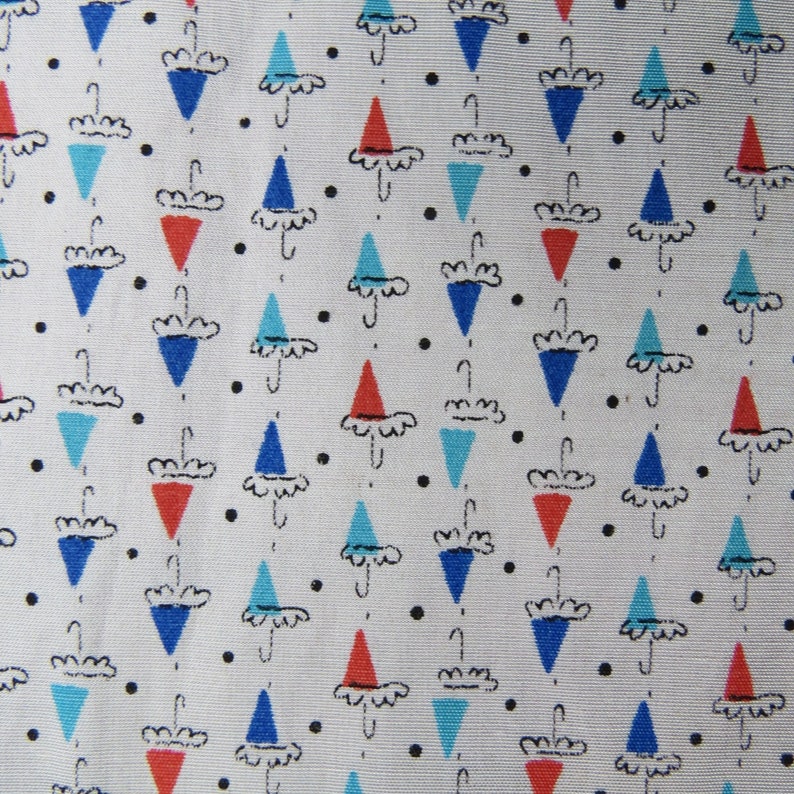 VINTAGE 40s Red Blue Novelty Umbrella Print Rayon Crepe Fabric 3 Yard REMNANT image 5