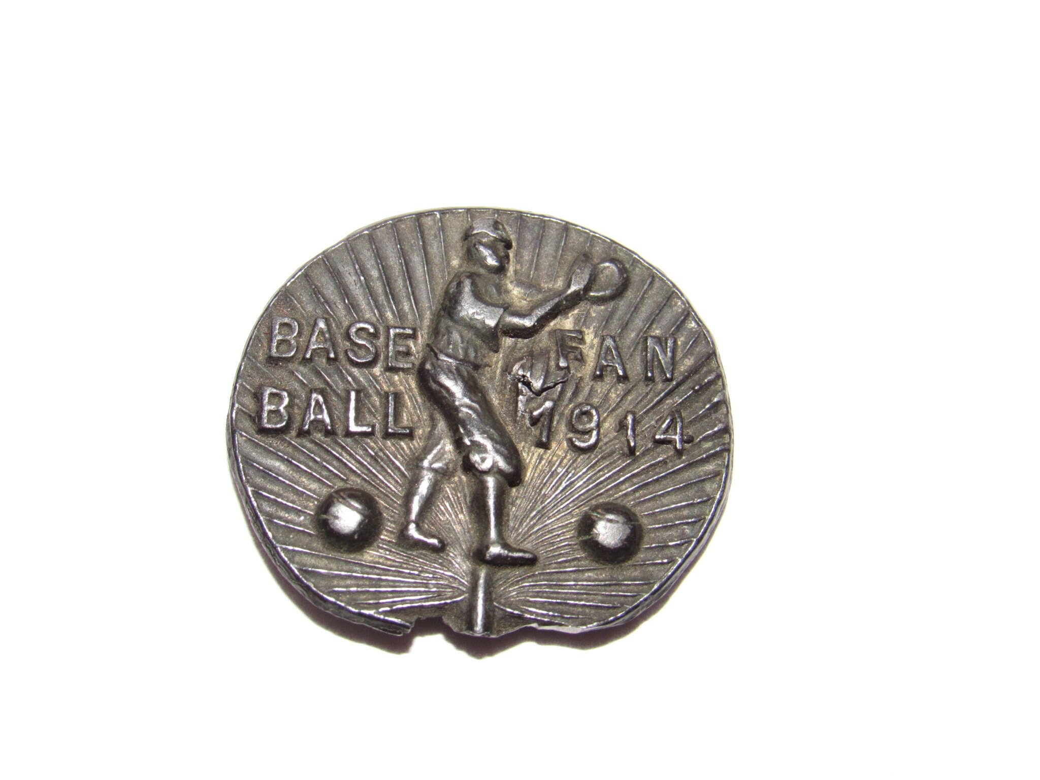 1914 'Baseball Fan' metal pin 1914 'Baseball Fan' metal pin