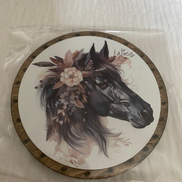 New New ---  Stunning Aluminum Printed Beautiful Horse on thick Stained Wood  Pine Needle Base 4'' #25