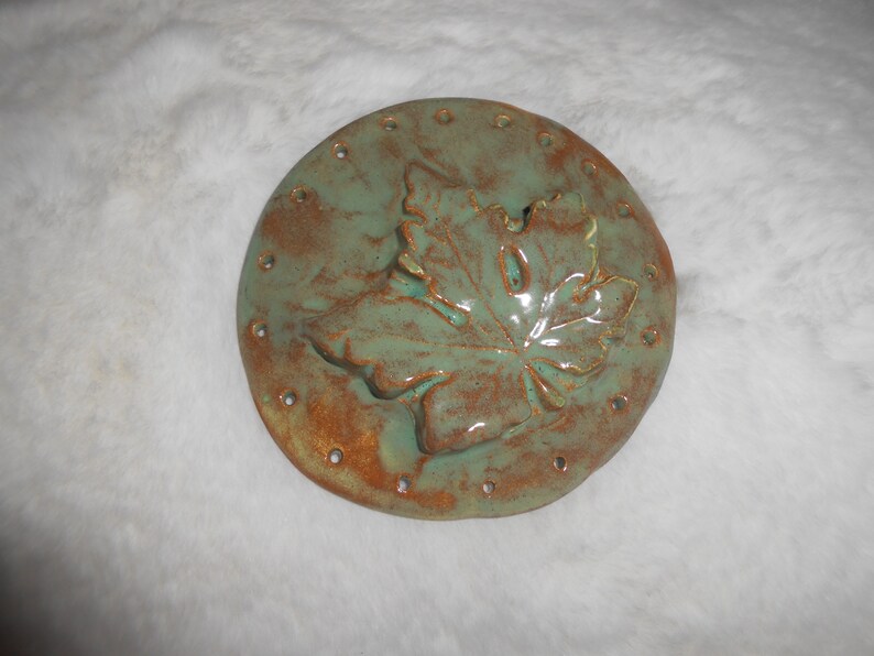 Pine Needle Base Maple Leaf 3 14/'/' # 17 little heavier