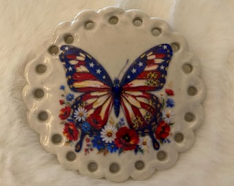 Stoneware Small Patriot  Butterfly  Pine Needle Base 2 1/4'' #100