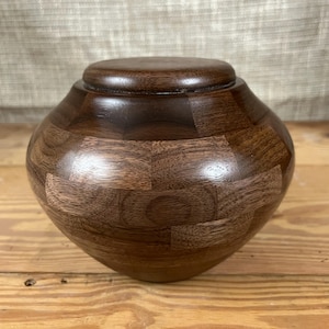 Urn, Wood Urn, Cremation Urn, Urn for Human Ashes, Full Size Urn, Cremate Urn, Turn Wood Urn, Funeral Urn, Pet Urn, Natural Wood Urn