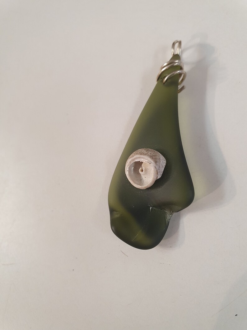 Seaglass and shell pendant image 2