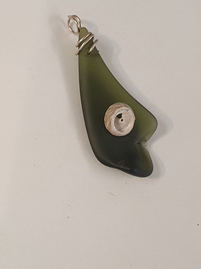 Seaglass and shell pendant image 3