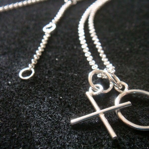 xo, beso y abrazo, personalizado, carta de plata, collar inicial, 2 letras, 16- 18", plata de ley con un encanto de piedra preciosa libre :-)