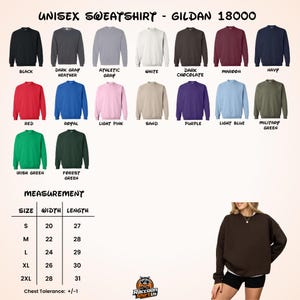 Op de afbeelding: Een Gildan 18000 unisex sweatshirt kleurenkaart met twintig opties, waaronder zwart, grijs, wit, bordeaux, marineblauw, rood, koningsblauw, roze, zand, paars, lichtblauw en groen. Bevat een maattabel met breedte en lengte in centimeters.