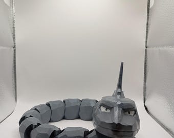 Figura impresa en 3D Onix articulada de 48 cm
