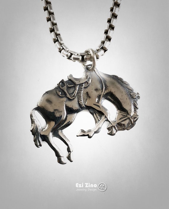 Sterling Silver Saddle Pendant 1 inch tall Sterling Silver Saddle Pendant 1 inch tall