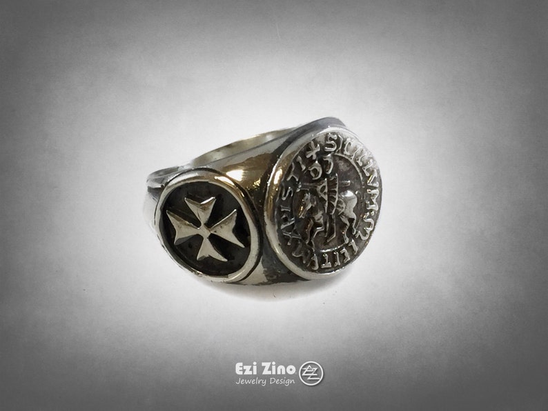 ANELLO FASCIA SIGILLO TEMPLARI IN ARGENTO 925 LAVORAZIONE ARTIGIANA