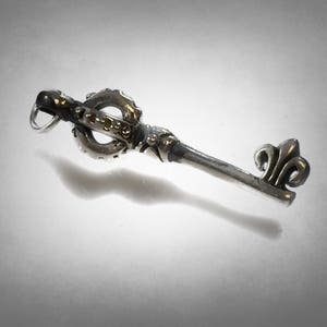 vintage fleur de lis key Pendant sterling silver  925