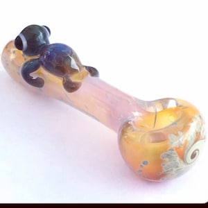 Turtle Critter Hand Blown Glass Pipe || Color Changing Pipe || Ocean Sea Glass Turtles || Sunshine || Pipe || BoGlass Pipes || Bo Glass