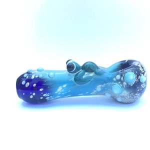 Turtle Critter Hand Blown Glass Pipe || Ocean Sea Glass Turtles || BABY TURTLE || Sunshine || Pipe