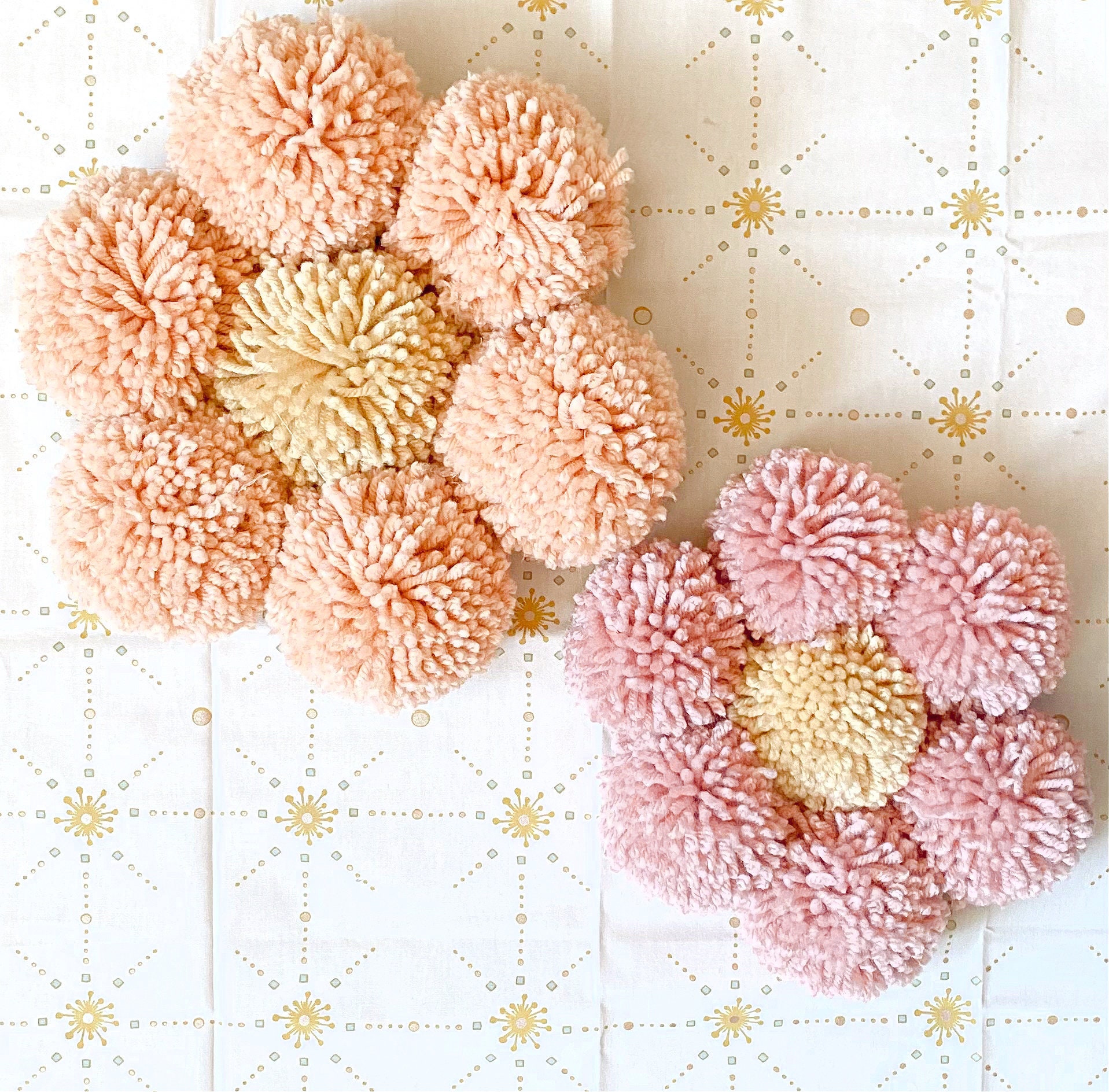Custom pom pom wall flowerspom pom wall daisies pom pom Etsy