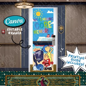 Op de afbeelding: Een rechthoekige deurbanner met een cruiseschipafbeelding, een gele zon en de tekst WE'RE MAKING CORE MEMORIES. Daaronder staan personages uit de film Inside Out op een strand afgebeeld. Inclusief bewerkbare tekst en een printgids.