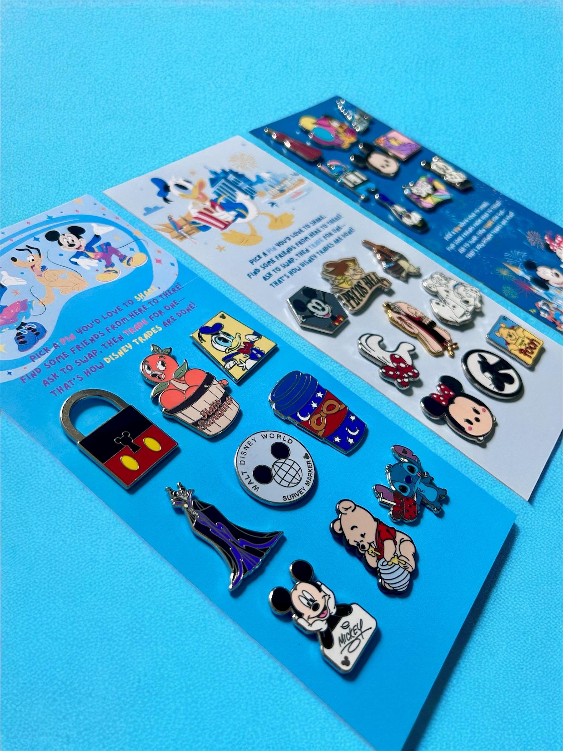 Disney Pin Trading ピンバッジ セット ストラップ付き Disney Pin Trading Starter Set | Gift Set - Etsy