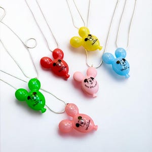 Collar con dije de globo de Mickey estilo vintage / Chapado en oro o plata / Tamaño de lujo