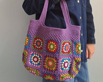 Bolso tote de ganchillo hecho a mano con diseño de cuadrado de la abuela, estilo boho hippie.