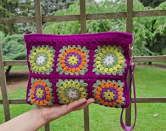 Granny Square Clutch, Purple Granny Square Crochet Wristlet Clutch, Wristlet Purse, Wristlet Wallet for Women, Evening Clutch Purse