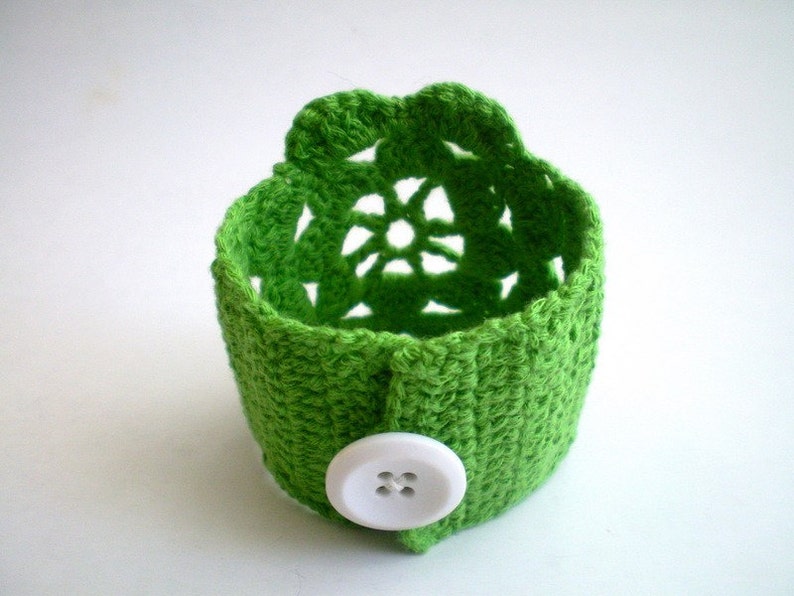 Green Crochet Bracelet, Lace Cuff Wrist Band image 2