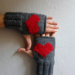 Fingerless Gloves with Hearts, Gray Gloves, Heart Gloves Valentine's Gift image 3