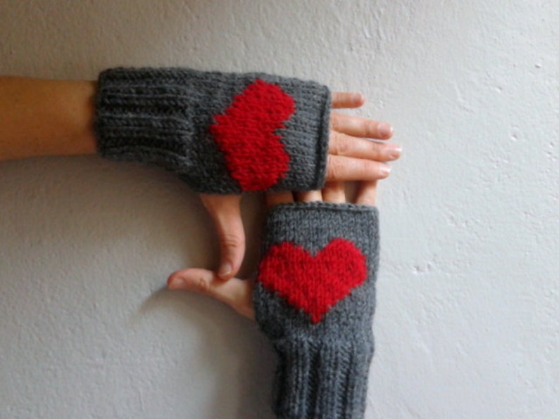 Fingerless Gloves with Hearts, Gray Gloves, Heart Gloves Valentine's Gift image 3