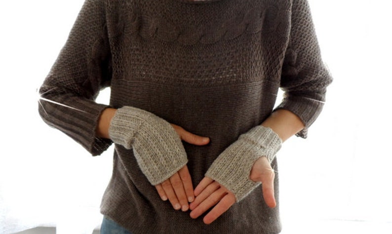 Fingerless Gloves in Oatmeal Beige, Winter Accessories image 4