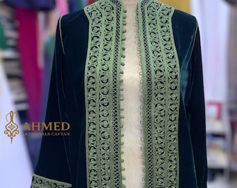 Velvet Moroccan Caftan Jacket with Handcrafted Green Embroidery – Traditional Moroccan Takchita Top