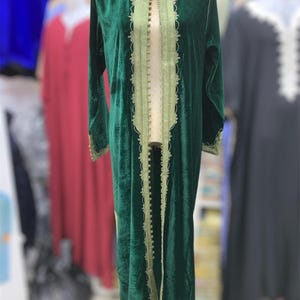 Kaftan Femme Marocain en Velours - Parfait pour Occasions Spéciales image 1