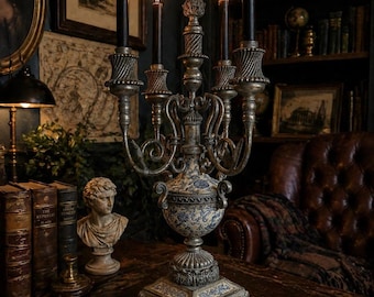 Candelabro barroco antiguo: Portavelas ornamentado de 4 brazos, decoración gótica del viejo mundo.