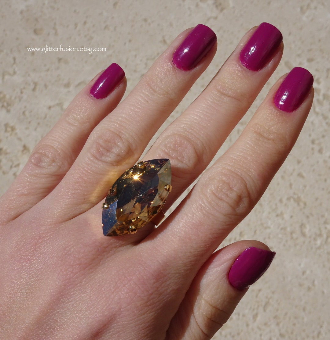 ゴールデンシャドウ スワロフスキークリスタル マーキス ナベット