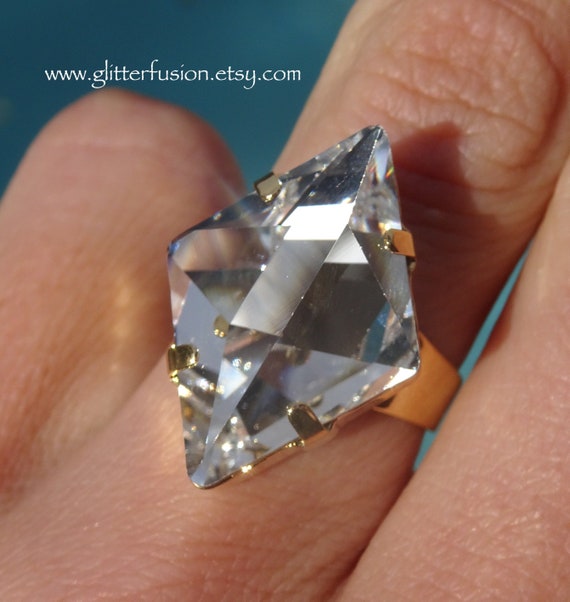 CLAIRVOYANT - Extra Large Brilliant Sparkling Clear Crystal Ring –  ShySiren.com