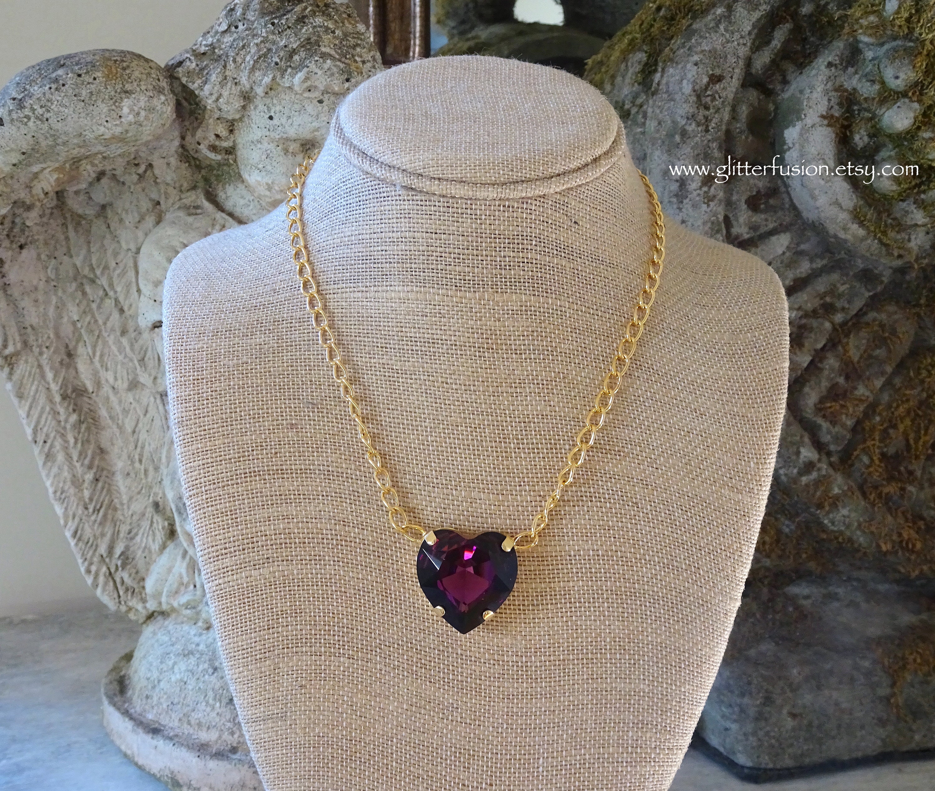 Gemme A Cuore In Agata Druzy Di Titanio Viola 30x30 Mm Cabochon
