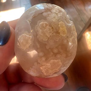 Flower Agate Palm Stones