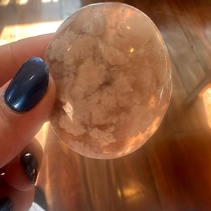 Flower Agate Palm Stones