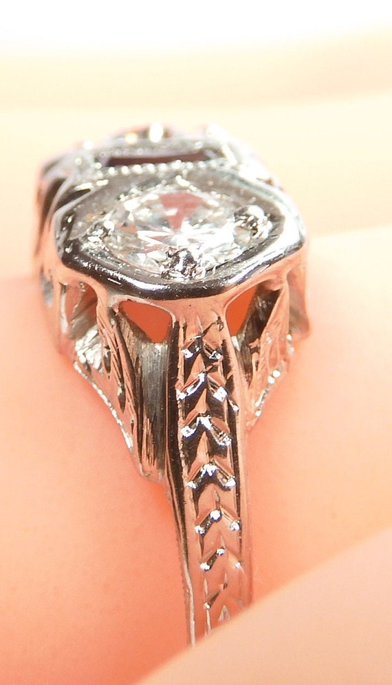Antique Art Deco Vintage Diamond Engagement 18KW … - image 5