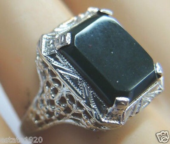 Antique Bloodstone White Gold Filigree Ring - image 2