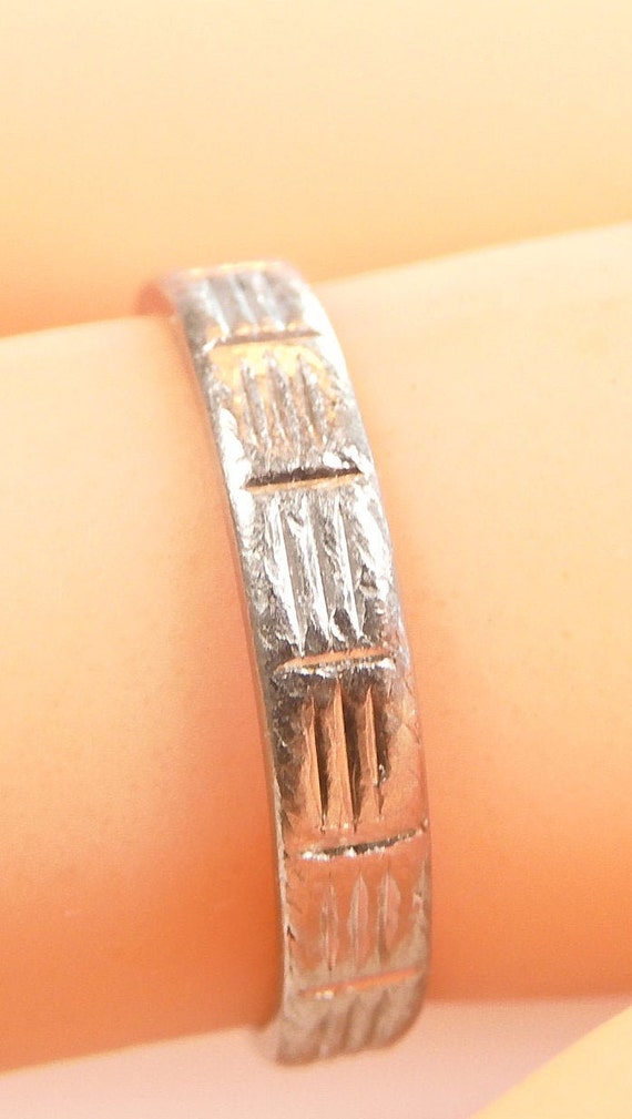 Antique Art Deco Vintage Wedding Band Platinum Fi… - image 6