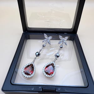 Sylus Earrings | Love and Deepspace