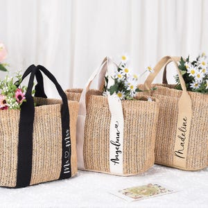 Personalized Bridesmaid Gift Bag, Bridal Party Gift Bag,Wedding Gifts Bag Name, Custom Straw Gift Bag,Beach Tote Bag,Bachelorette Party Bag