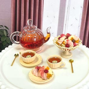 1:6 Miniature Flower Cookie Pastries and Glass Tea Pot, Realistic Food for Dolls Dioramas
