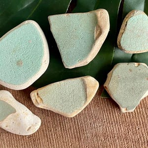 6 Große Stk Chunks Aqua Grün Echte Brandung Meer / Strand Keramik Mix Lot Stücke Mosaike Mobiles Aqua Blau Grün Gelb Kostenloser Versand in die USA!