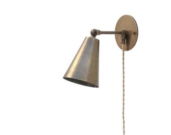 Applique murale enfichable en laiton : lampe de chevet moderne avec ampoule LED